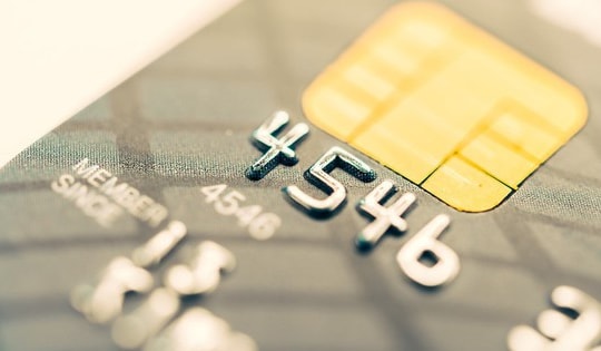 Thực hiện theo trình tự, thủ tục này, người dân dễ dàng đổi thẻ ATM từ sang ATM chip để không bị ngừng giao dịch từ 1/7/2025