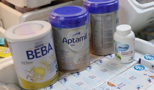 Hà Nội: Phát hiện nhiều thực phẩm chức năng, mỹ phẩm có dấu nhập lậu