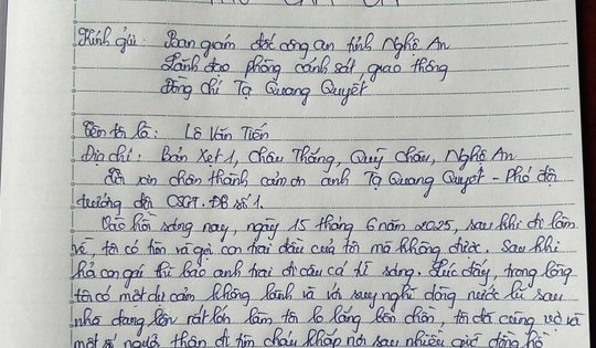 Chiến sĩ CSGT dũng cảm lao xuống dòng sông chảy xiết cứu nam sinh đuối nước