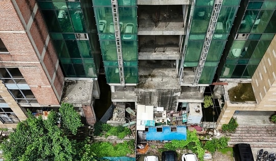 Cao ốc trăm tỷ ‘đắp chiếu’ gần 2 thập kỷ giữa Thủ đô