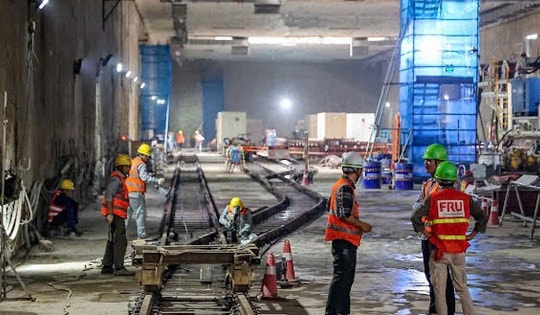 Hai tuyến metro sắp khởi công ở Hà Nội: Mỗi tuyến 'vướng' một kiểu