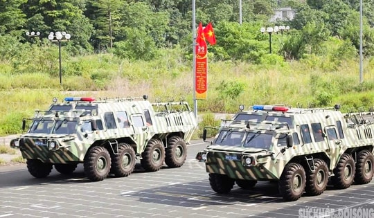 Ngắm dàn phương tiện đặc chủng sẵn sàng cho đại lễ 2/9