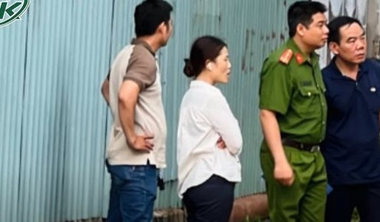 Người đàn ông tử vong bất thường trước nhà hàng xóm, phát hiện chi tiết 'lạ' từ tầng 4