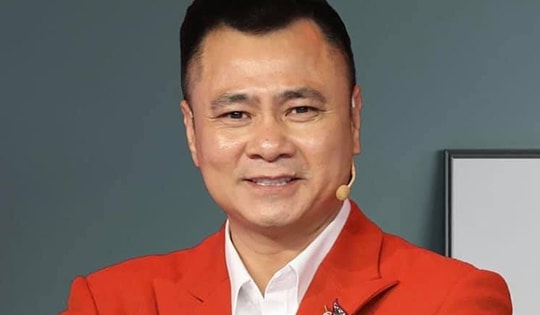 NSND Tự Long xin lỗi