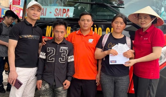 Hai người dân tộc Mông bị "chặt chém" gần 5 triệu đồng tiền taxi, xe ôm ở Hà Nội được tặng vé xe 0 đồng trong ngày trở về quê