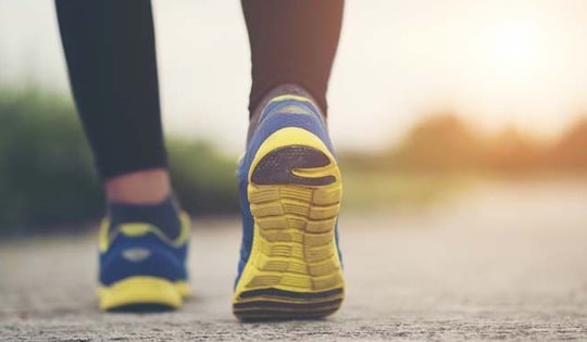 Đi bộ kiểu Nhật, xu hướng thể dục mới có lợi gì cho sức khỏe?