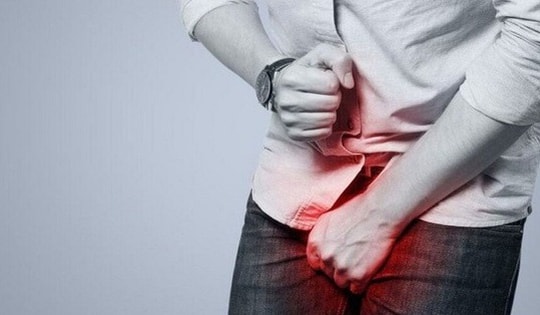 Tự bẻ gãy ‘súng’, người đàn ông vượt hơn 300 km nhập viện trong đau đớn