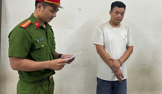 Vụ 'chặt chém' gần 5 triệu cho 1 cuốc taxi tại Hà Nội: Tạm giữ hình sự lái xe taxi