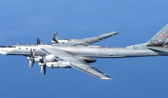 Tu-95: Lá bài chiến lược không thể thay thế của Nga