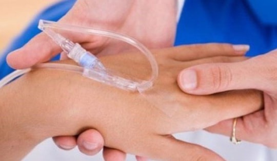 Gia đình 4 người lần lượt chết vì ung thư gan, bác sĩ cảnh báo 1 sai lầm đáng tiếc, người Việt ai mắc nên bỏ sớm