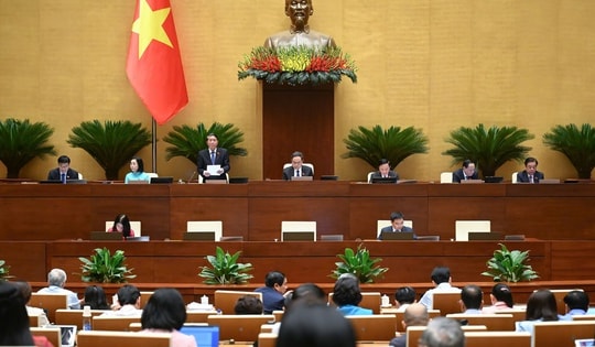 Hôm nay, Quốc hội tiếp tục thảo luận về KT-XH, cho ý kiến về dự án Luật Đường sắt (sửa đổi)