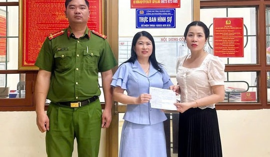 Chuyển khoản nhầm gần 500 triệu, người phụ nữ may mắn được công an phường tìm giúp