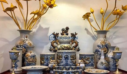 Những điều cấm kỵ khi lau chùi lư hương để bảo vệ tài lộc, may mắn cho gia đình