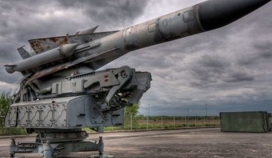 'Tên lửa tối cổ' từ thời Liên Xô của Iran đối đầu chiến đấu cơ hiện đại Israel