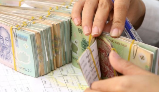 Thông tin ai cũng muốn biết: Quy định mới nhất về mức tiền thưởng cho các danh hiệu, huân chương, bằng khen, giấy khen năm 2025