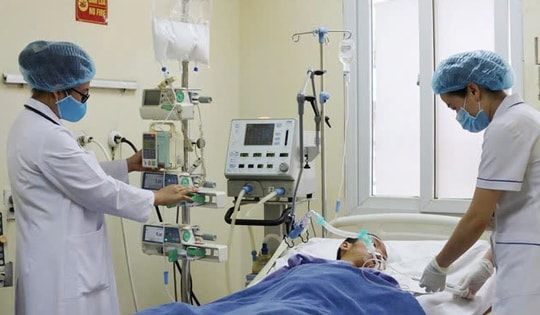 Hành trình kỳ diệu của cậu bé 14 tuổi ở Quảng Ninh bị u não ác tính