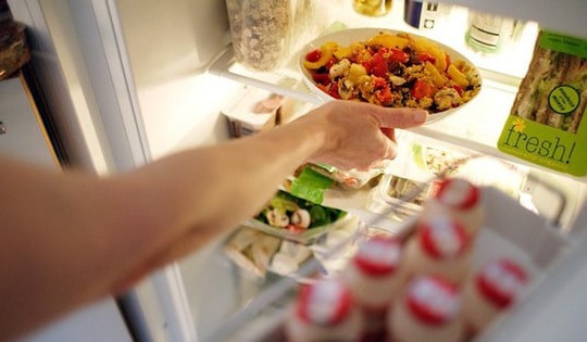 4 cách để ăn đồ ăn thừa trữ trong tủ lạnh vừa an toàn vừa tiết kiệm