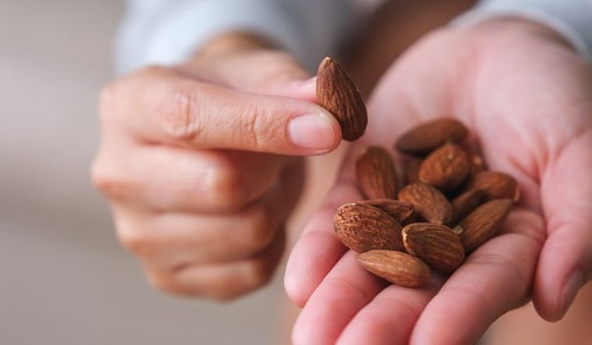 Thực phẩm giúp tóc khỏe và dày hơn từ bên trong