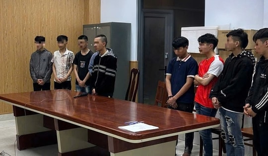 Vác hung khí đi 'tìm đối thủ', nhóm thanh thiếu niên chém nhầm người trên phố Đà Nẵng