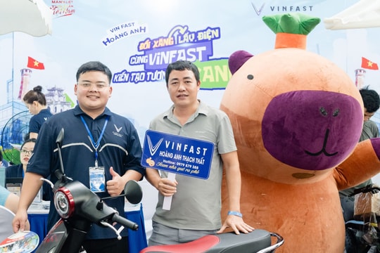 Nhiều người dân Thủ đô sẵn sàng 'đổi xăng lấy điện' cùng VinFast