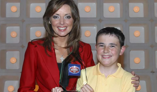 Lý do thần đồng sở hữu IQ gần bằng Albert Einstein, có tới 3 bằng thạc sĩ lại có cuộc sống bình thường ở tuổi trưởng thành?