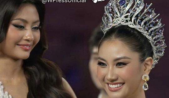 Phương Mỹ Chi biến mất khỏi show âm nhạc