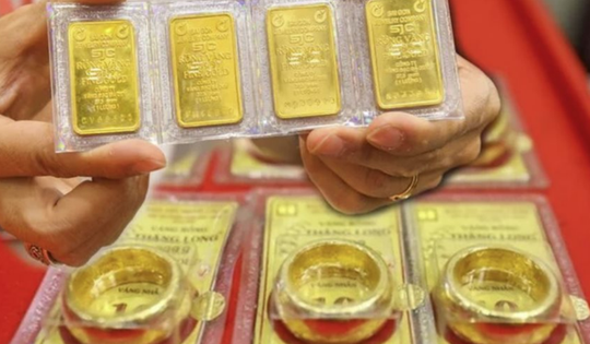 Giá vàng hôm nay ngày 22/6 chốt tuần giảm mạnh, người mua lỗ đậm