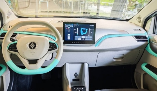 Xe hatchback hạng A giá 323 triệu đồng đẹp long lanh, rẻ hơn cả Kia Morning, Hyundai Grand i10 có gì đặc biệt khi ra mắt ở Philippines?