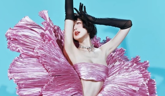 Bước sang tuổi 24, Bảo Ngọc không còn tô đậm hình ảnh bản thân là một Hoa hậu