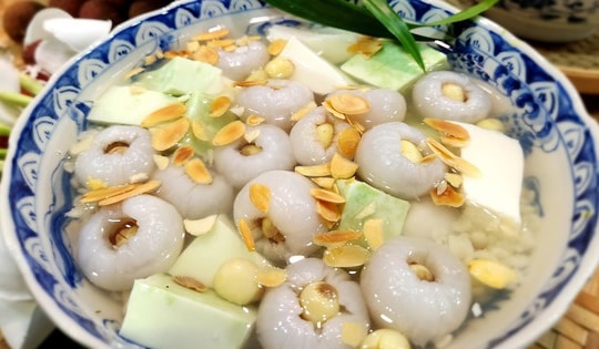 Quả vải chín rộ giá bán ‘rẻ như cho’, chị em mách nhau cách làm món ngon giải nhiệt lạ miệng ngày hè