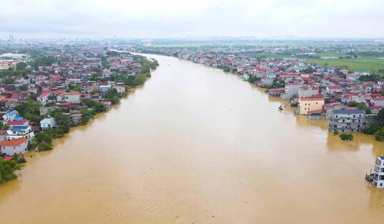 Cảnh báo lũ lên cao trên nhiều sông ở miền Bắc