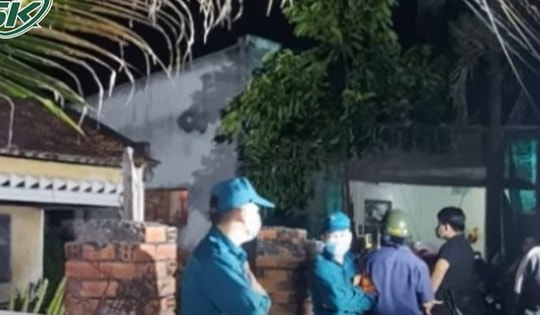 Kinh hãi phát hiện bộ xương người trong bồn nước trên mái nhà, manh mối từ chiếc ví bí ẩn