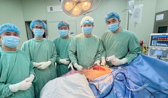 Bệnh viện đầu tiên tại miền Trung phẫu thuật thay khớp háng, xương đùi bằng Megaprosthesis