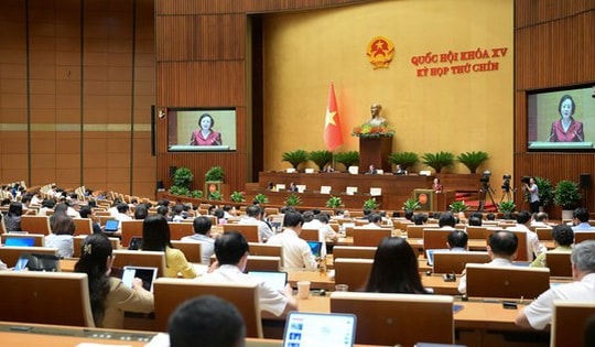 Quốc hội thông qua các quy định mới về tuyển dụng, thu nhập của cán bộ, công chức