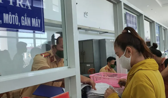 6 trường hợp bắt buộc phải đổi đăng ký xe, biển số xe năm 2025, các lái xe cần lưu ý