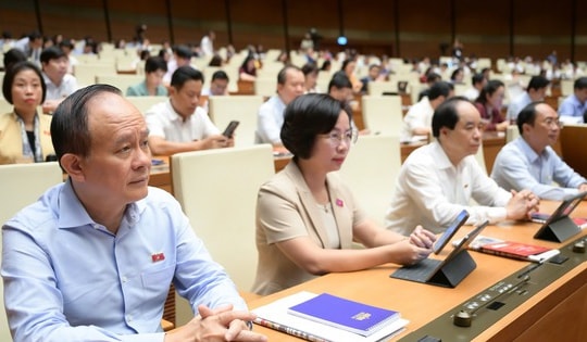 Hôm nay, Quốc hộ thông qua nhiều luật quan trọng