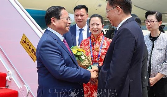 Thủ tướng Phạm Minh Chính tới Thiên Tân bắt đầu dự Diễn đàn Kinh tế thế giới và làm việc tại Trung Quốc