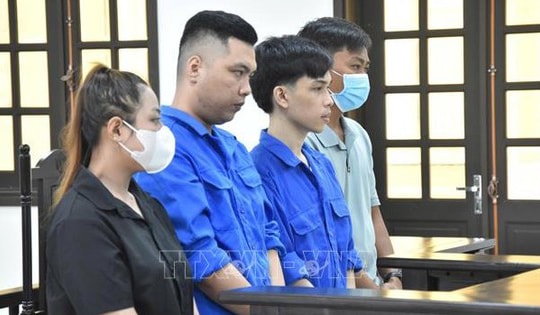 Bản án nghiêm khắc cho các bị cáo trong đường dây 'lừa đảo từ thiện' qua Facebook