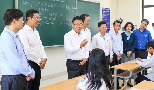 Phó Thủ tướng Lê Thành Long kiểm tra công tác tổ chức thi tốt nghiệp THPT 2025 tại Hải Phòng: Quyền lợi của thí sinh là cao nhất