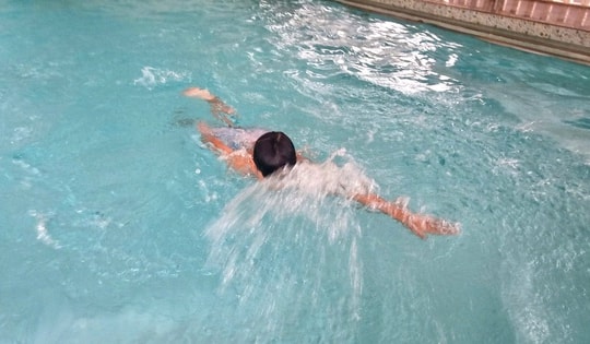 Ai bơi giỏi cũng có thể làm giáo viên dạy bơi?