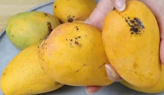 Mua xoài cứ dùng 5 mẹo này: Bách phát bách trúng, quả nào cũng ngọt như mía lùi