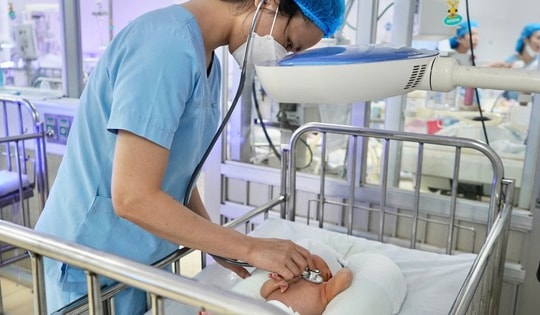 Cấp cứu tối khẩn giành lại sự sống cho mẹ con sản phụ bị bong rau non thể nặng