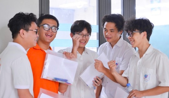 Thí sinh cả nước ‘đón thử thách’ mới từ đề Ngữ văn kỳ thi tốt nghiệp THPT 2025