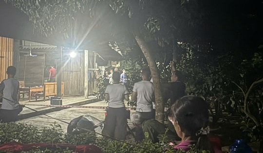 Con trai dùng dao chém mẹ ruột tử vong