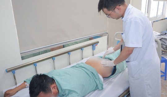 Người đàn ông 43 tuổi bị chém rách mông do làm điều này khi điều khiển fly-cram phun thuốc trừ sâu