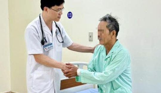 Người đàn ông 64 tuổi ở Vĩnh Phúc thoát cửa tử sau 3 lần ngừng tim dù tiền sử khỏe mạnh