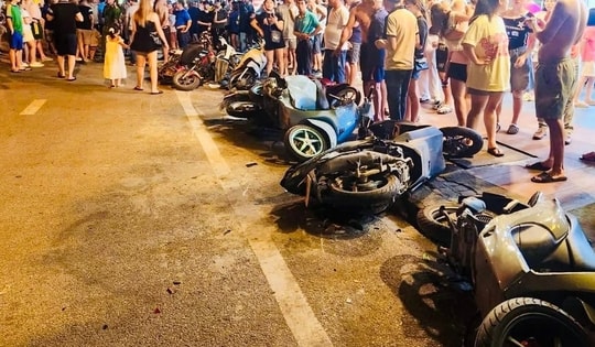 Công an Bắc Ninh thông tin vụ ô tô tông hàng loạt xe máy