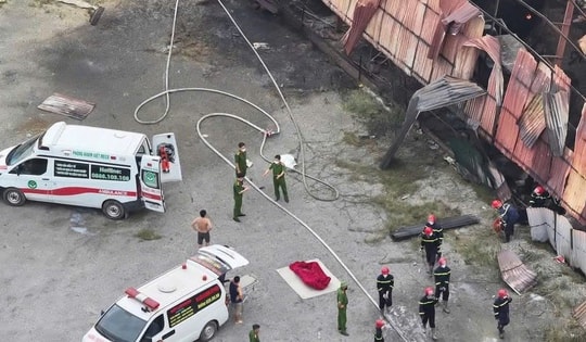 Cháy xưởng tái chế phế liệu ở Hưng Yên, nghi có người tử vong