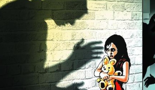 Chấn động: Bé gái 3 tháng tuổi bị người thân xâm hại tình dục