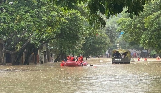 Miền Bắc liên tiếp đón các đợt mưa lớn, nguy cơ xảy ra thời tiết cực đoan